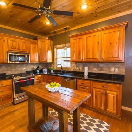 Christmas Lodge-Secluded Near Downtown Blue Ridge Exteriér fotografie
